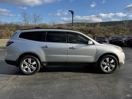 Silver Ice Metallic 2015 Chevrolet Traverse AWD 4dr LTZ