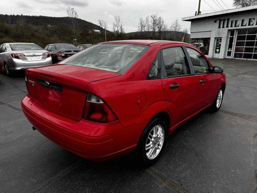 2007 Ford Focus 4dr Sdn S