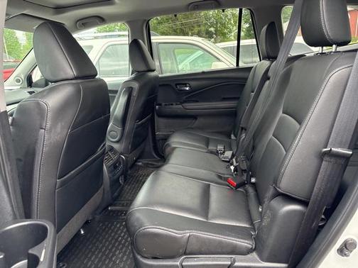 2022 Honda Pilot AWD Special Edition