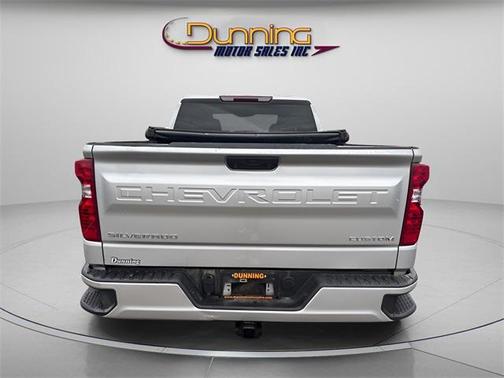 2022 Chevrolet Silverado 1500 Custom