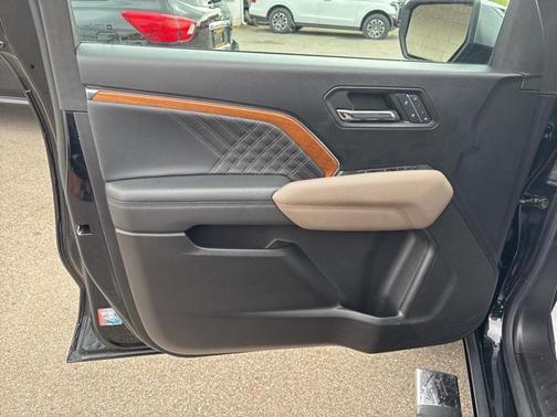 2023 GMC Canyon Denali