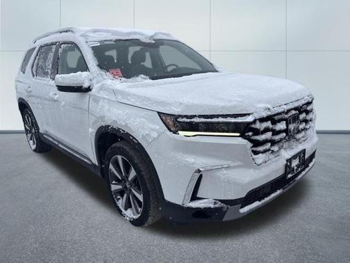 2023 Honda Pilot Touring 8-Passenger