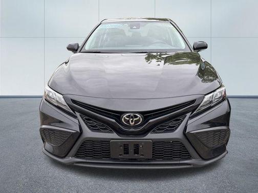 Midnight Black Metallic 2024 Toyota Camry SE