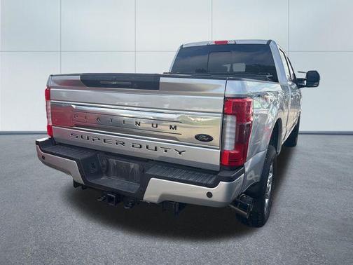 Ingot Silver 2018 Ford F-250 Platinum