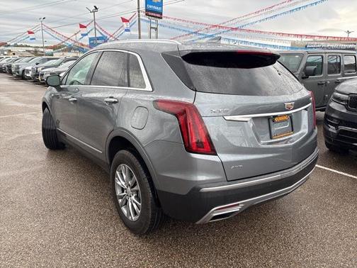2022 Cadillac XT5 Premium Luxury