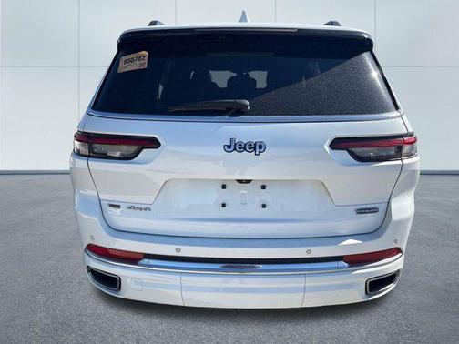 Bright White Clearcoat 2023 Jeep Grand Cherokee L Overland