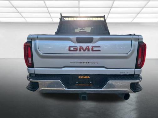 2022 GMC Sierra 3500 SLT