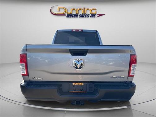 2020 RAM 2500 Tradesman Crew Cab 4X4 6'4' Box