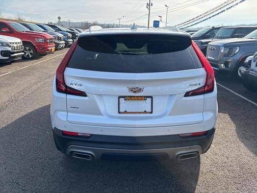 2021 Cadillac XT4 Premium Luxury