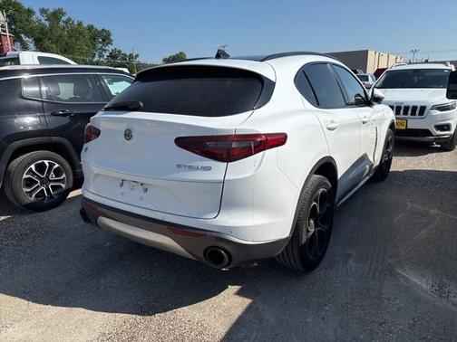 2023 Alfa Romeo Stelvio Ti