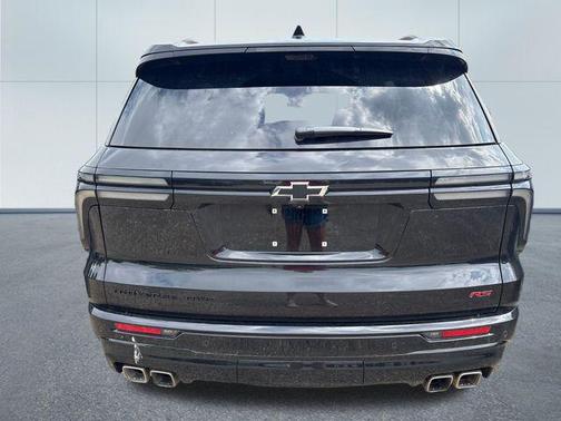 Mosaic Black Metallic 2026 Chevrolet Traverse RS