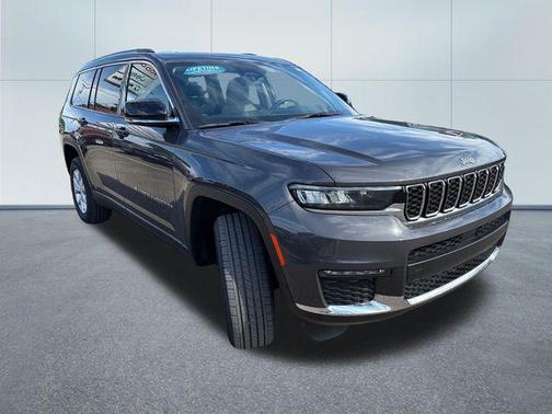 Baltic Gray Metallic Clearcoat 2023 Jeep Grand Cherokee L Limited