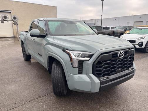2022 Toyota Tundra SR5
