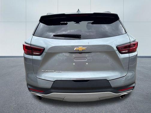 Sterling Gray Metallic 2024 Chevrolet Blazer 3LT