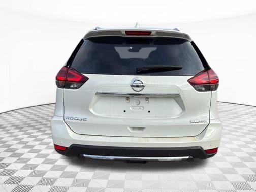 2020 Nissan Rogue SL