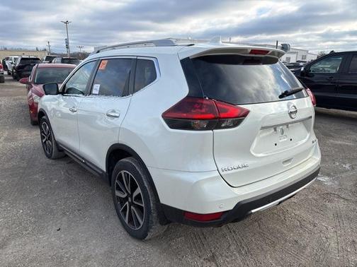 2020 Nissan Rogue SL