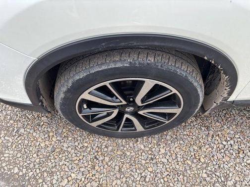 2020 Nissan Rogue SL