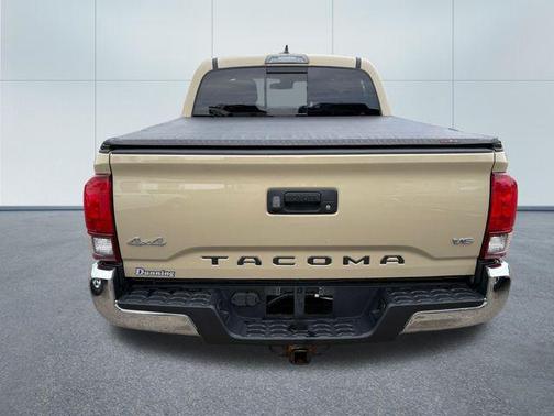 Quicksand 2018 Toyota Tacoma SR5