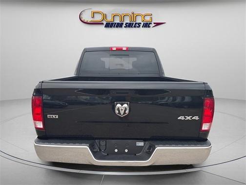 2019 RAM 1500 SLT