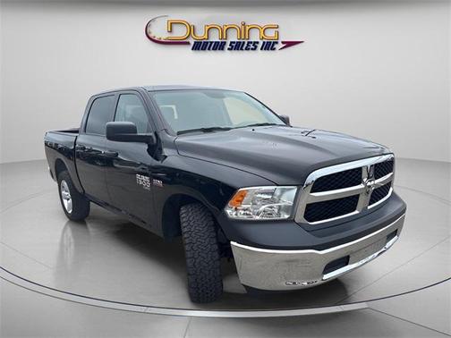 2019 RAM 1500 SLT