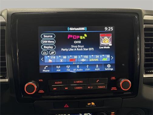 2022 Nissan Frontier SV