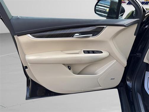 2019 Cadillac XT5 Base