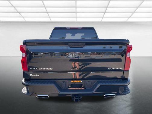 2022 Chevrolet Silverado 1500 Custom Trail Boss
