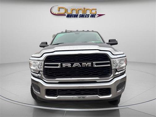 2020 RAM 2500 Tradesman Crew Cab 4X4 6'4' Box