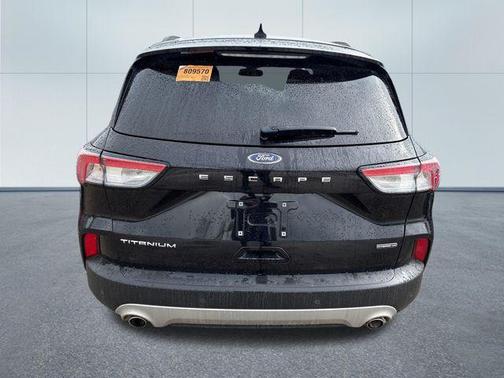 Agate Black Metallic 2020 Ford Escape Titanium