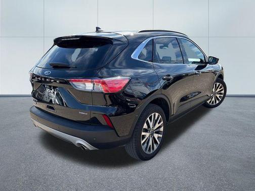 Agate Black Metallic 2020 Ford Escape Titanium