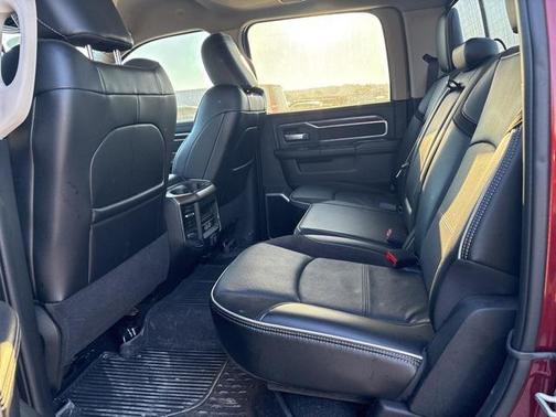 2023 RAM 2500 Laramie Crew Cab 4x4 6'4' Box