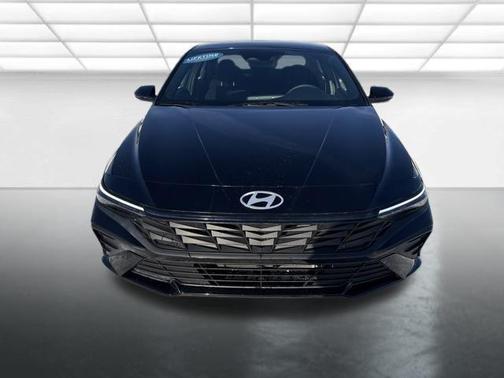 2025 Hyundai ELANTRA HEV SEL Sport
