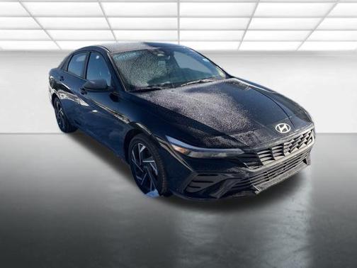 2025 Hyundai ELANTRA HEV SEL Sport