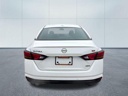 2024 Nissan Altima SR Intelligent AWD