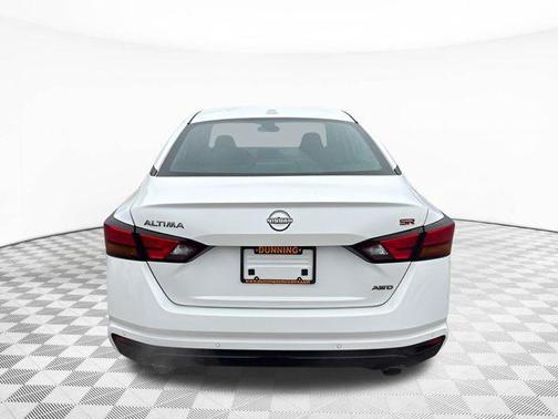 2024 Nissan Altima SR Intelligent AWD