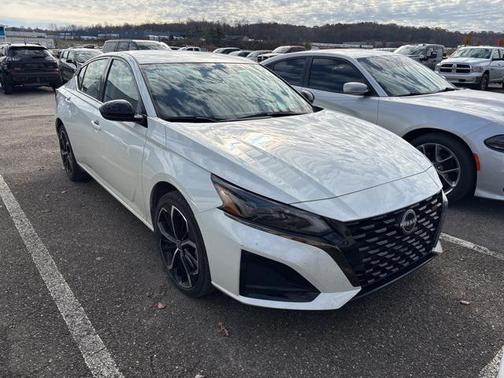 2024 Nissan Altima SR Intelligent AWD