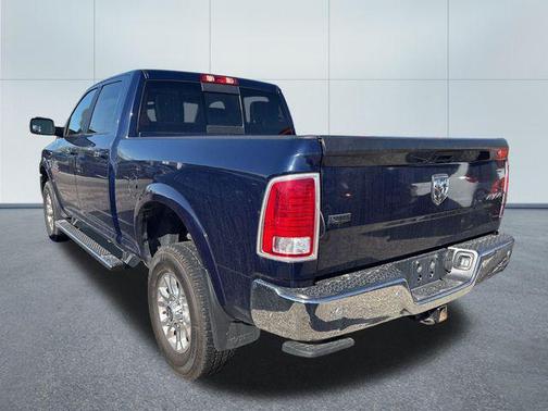 True Blue Pearlcoat 2018 RAM 2500 Laramie Crew Cab 4x4 6'4' Box