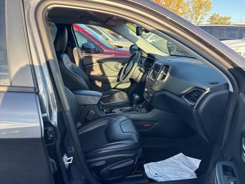 2022 Jeep Cherokee Trailhawk