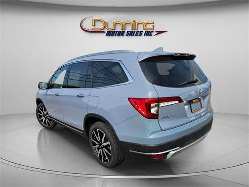 2022 Honda Pilot Touring 8-Passenger