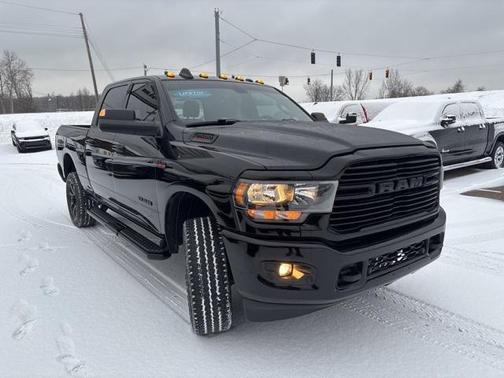 2021 RAM 2500 Big Horn Crew Cab 4x4 6'4' Box