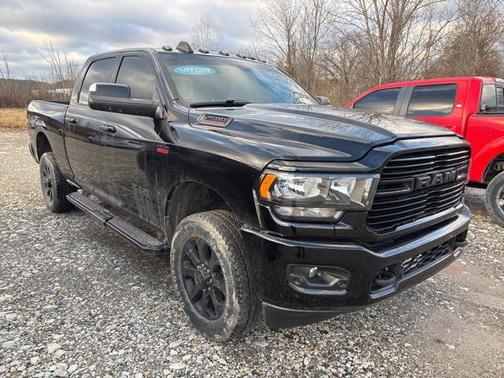 2021 RAM 2500 Big Horn Crew Cab 4x4 6'4' Box