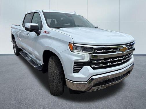 Polar White Tricoat 2026 Chevrolet Silverado 1500 LTZ