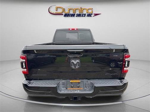 2023 RAM 3500 Big Horn Crew Cab 4x4 8' Box
