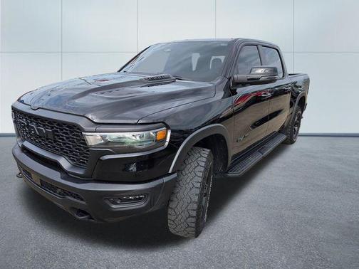 Diamond Black Crystal Pearlcoat 2025 RAM 1500 Rebel