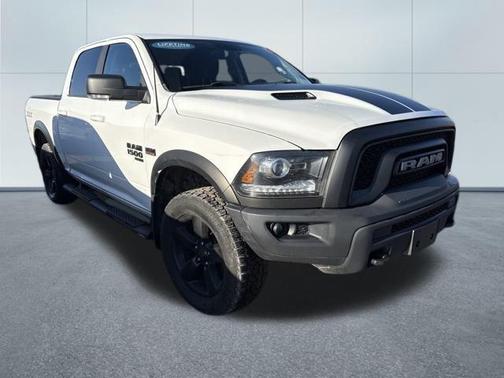 2019 RAM 1500 SLT