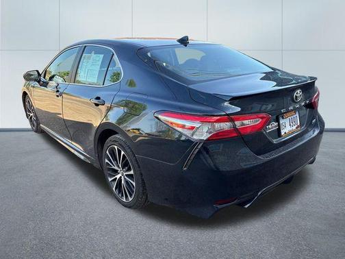 Galactic Aqua Mica 2019 Toyota Camry SE