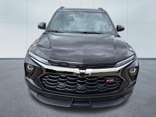 Mosaic Black Metallic 2026 Chevrolet Trailblazer RS