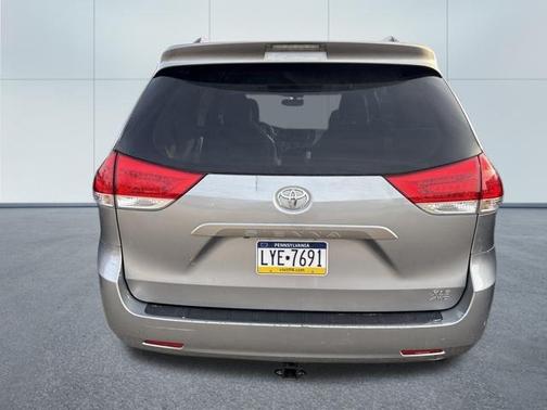 2013 Toyota Sienna XLE