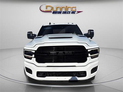 2024 RAM 2500 Laramie Crew Cab 4x4 6'4' Box