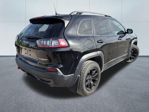Diamond Black Crystal Pearlcoat 2021 Jeep Cherokee Trailhawk Elite
